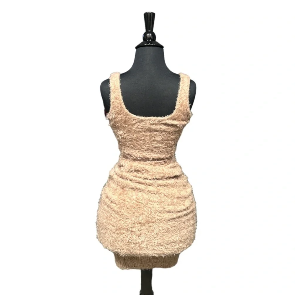 Hera Collection Dress - Picture 2 of 7